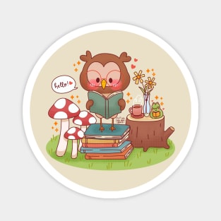 Cute Little Owl Reading Books Magnet